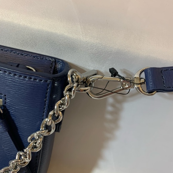 DKNY Bryant crossbody convertible handbag blue. Gold hardware - Picture 8 of 12